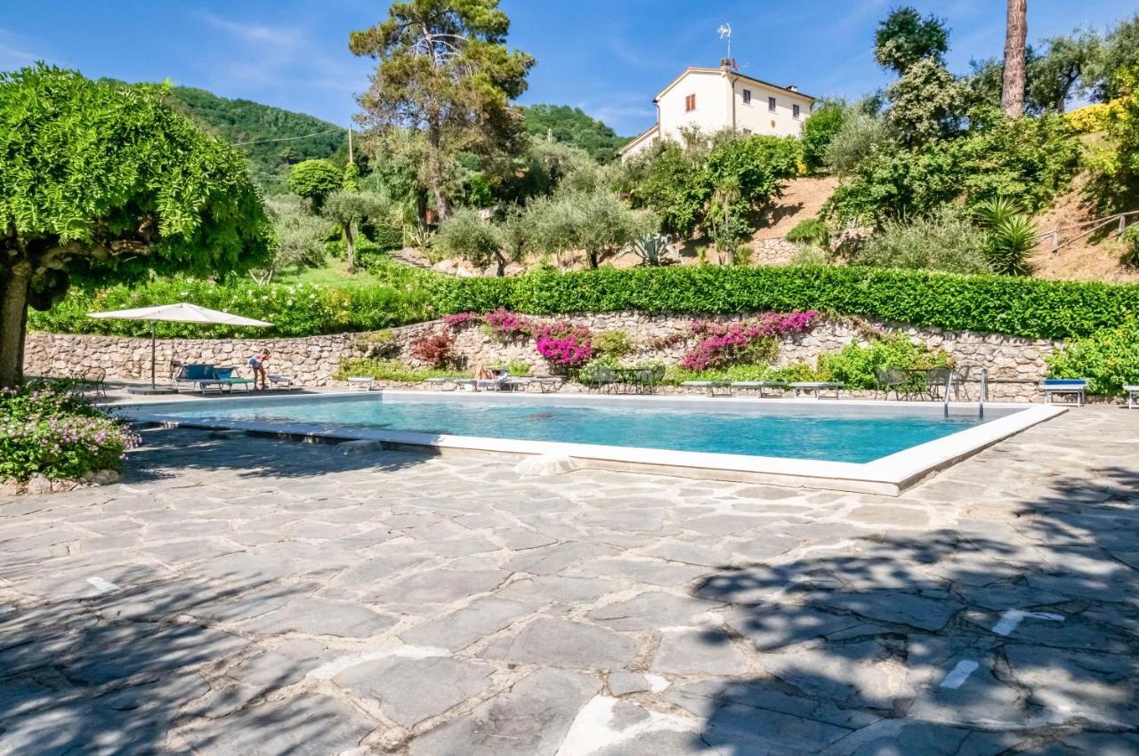 Piana Di Solaro Modern Flat & Swimming Pool Apartment Lerici Luaran gambar