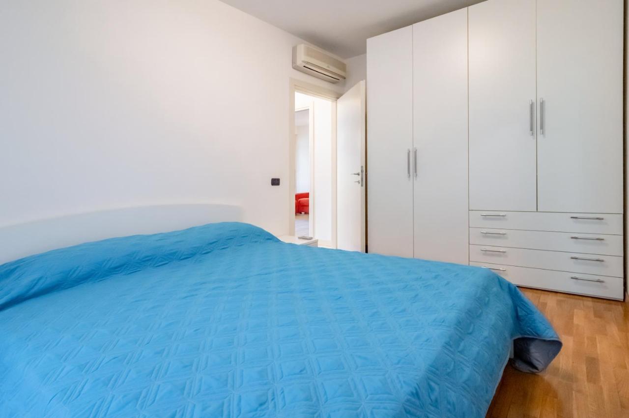 Piana Di Solaro Modern Flat & Swimming Pool Apartment Lerici Luaran gambar